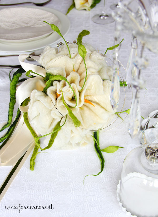 Immagine di bouquet sposa feltro bianco fai da te.