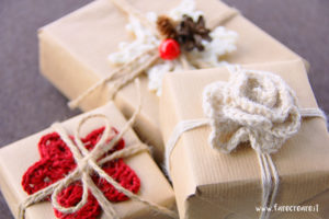 Pacchi di Natale originali: tre idee per il fai da te creativo.